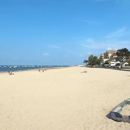 Apartamento Le Grillon-1 By Interhome